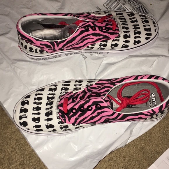 Vans x Ashley Williams Era Sneakers 10.5 Womens NWT - Picture 2 of 8